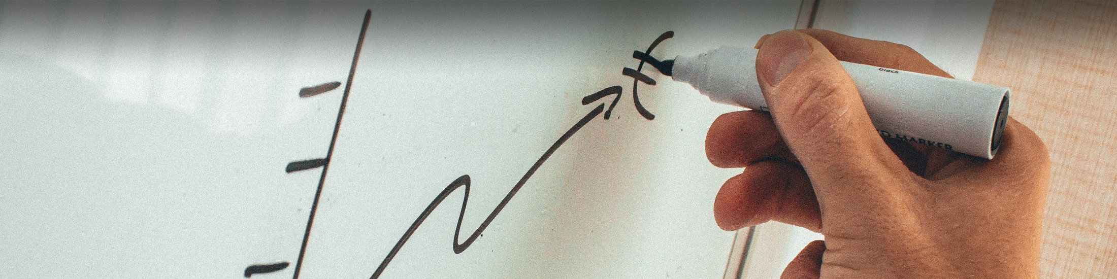 MAG-AD_Headerbild_Stellenmarktticker2311Bis0612_2200x550px